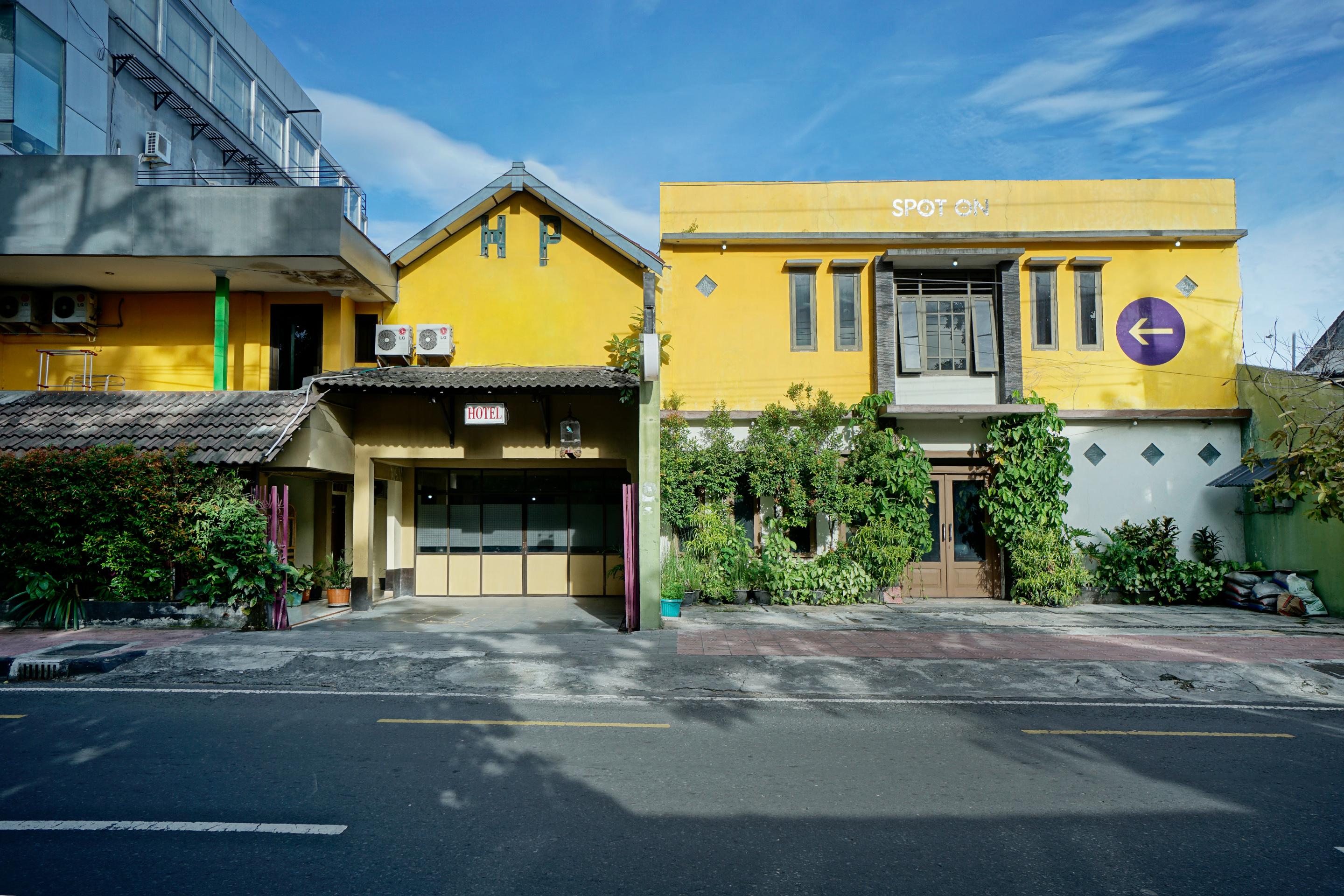Hotel Pelangi Hs Ngabean Buitenkant foto