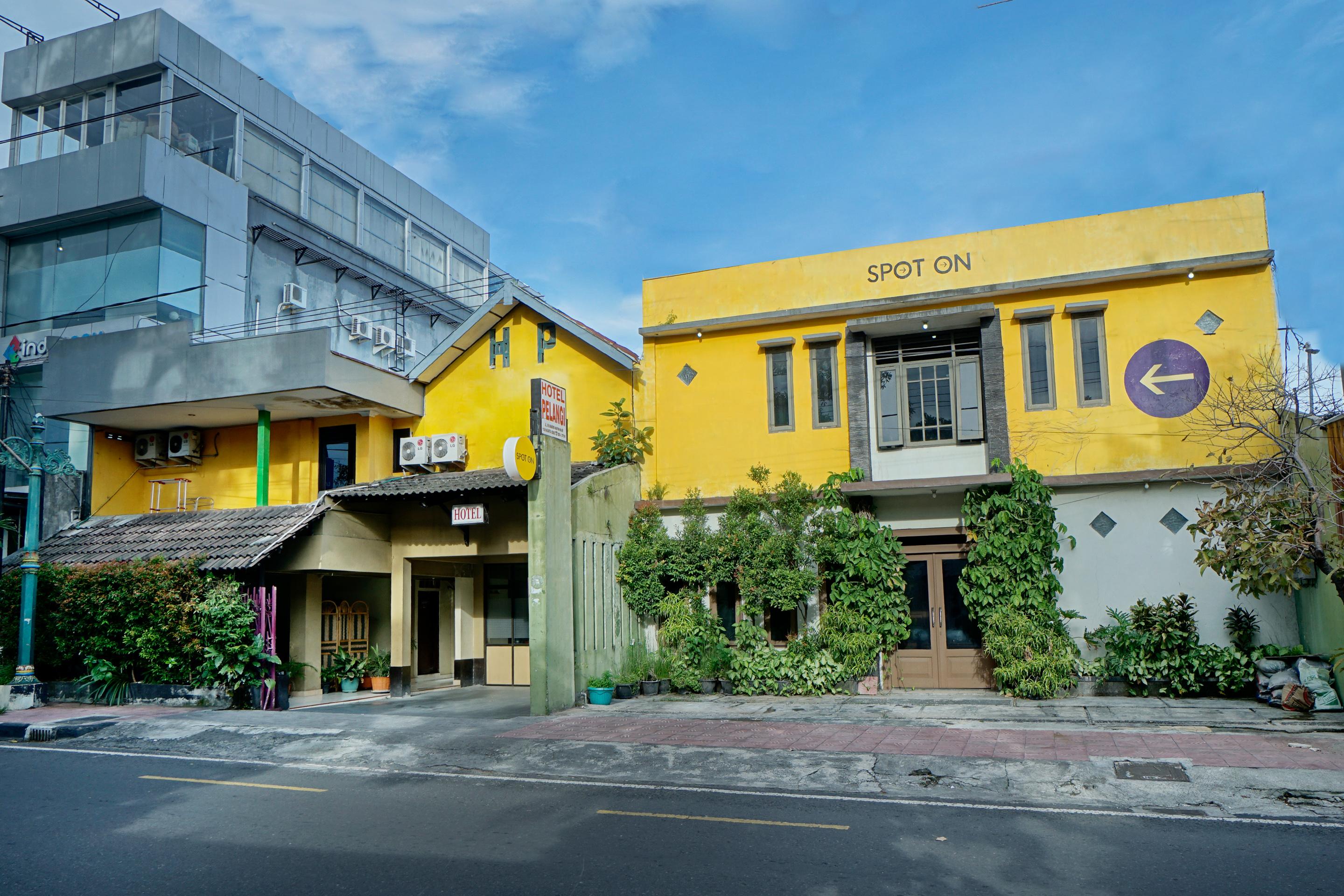 Hotel Pelangi Hs Ngabean Buitenkant foto